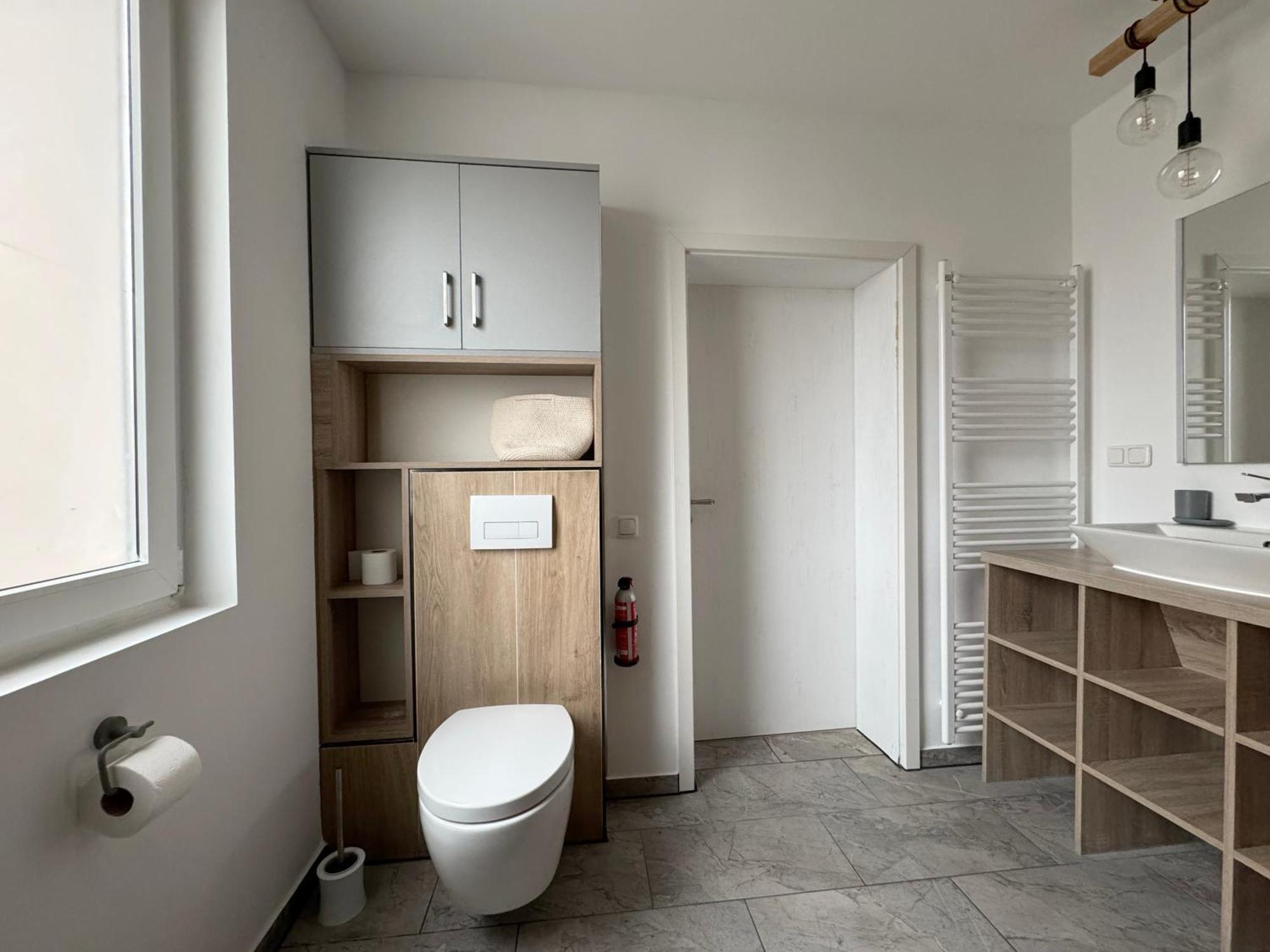 Huge Apartment With Sauna And Free Parking 뒤스부르크 외부 사진