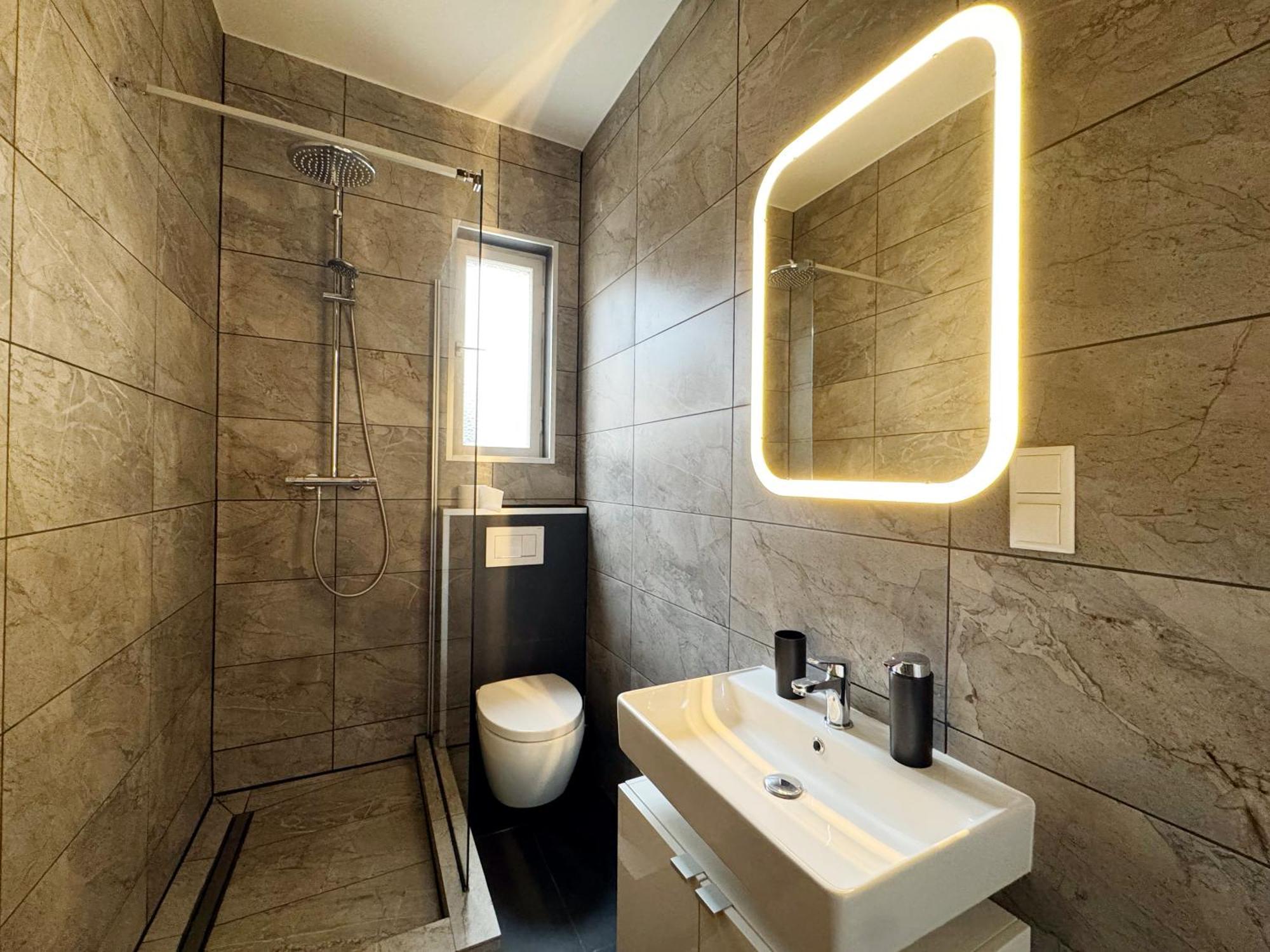 Huge Apartment With Sauna And Free Parking 뒤스부르크 외부 사진