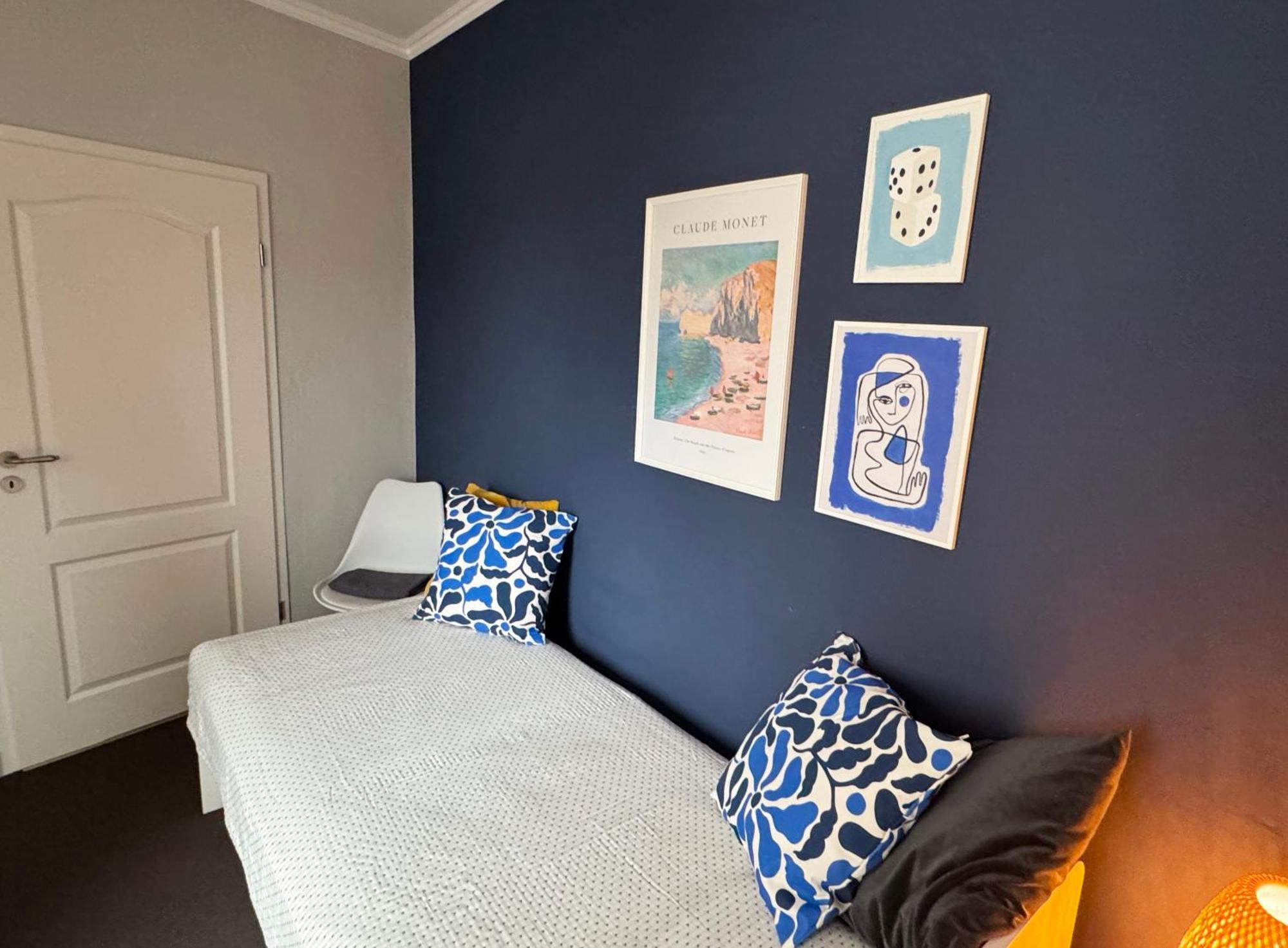 Huge Apartment With Sauna And Free Parking 뒤스부르크 외부 사진
